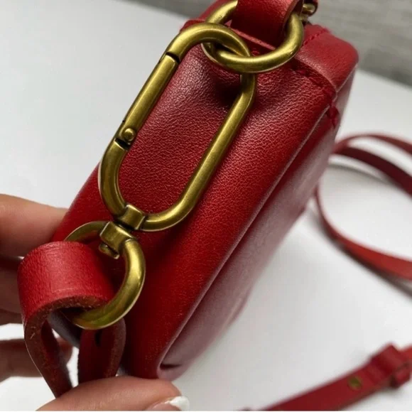 NEW Madewell “The Carabiner” Leather Crossbody Red - Picture 3 of 7